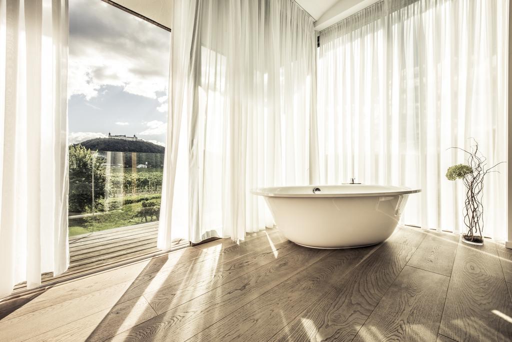 Malat Weingut Und Hotel Furth bei Gottweig Exterior photo